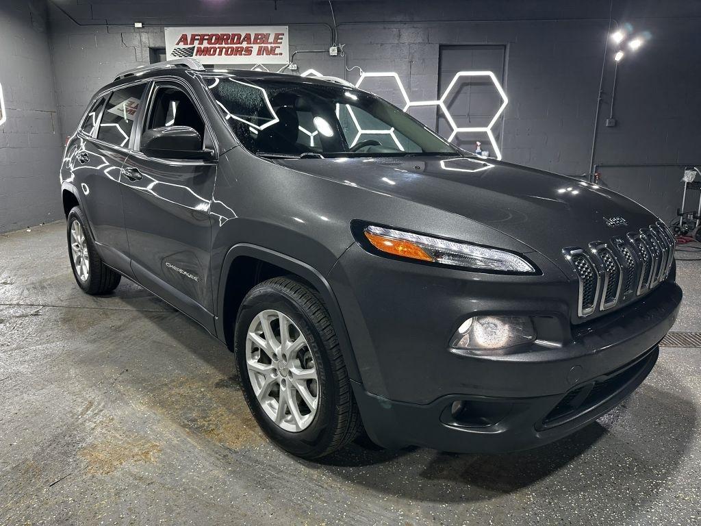 Jeep Cherokee Latitude FWD 2015