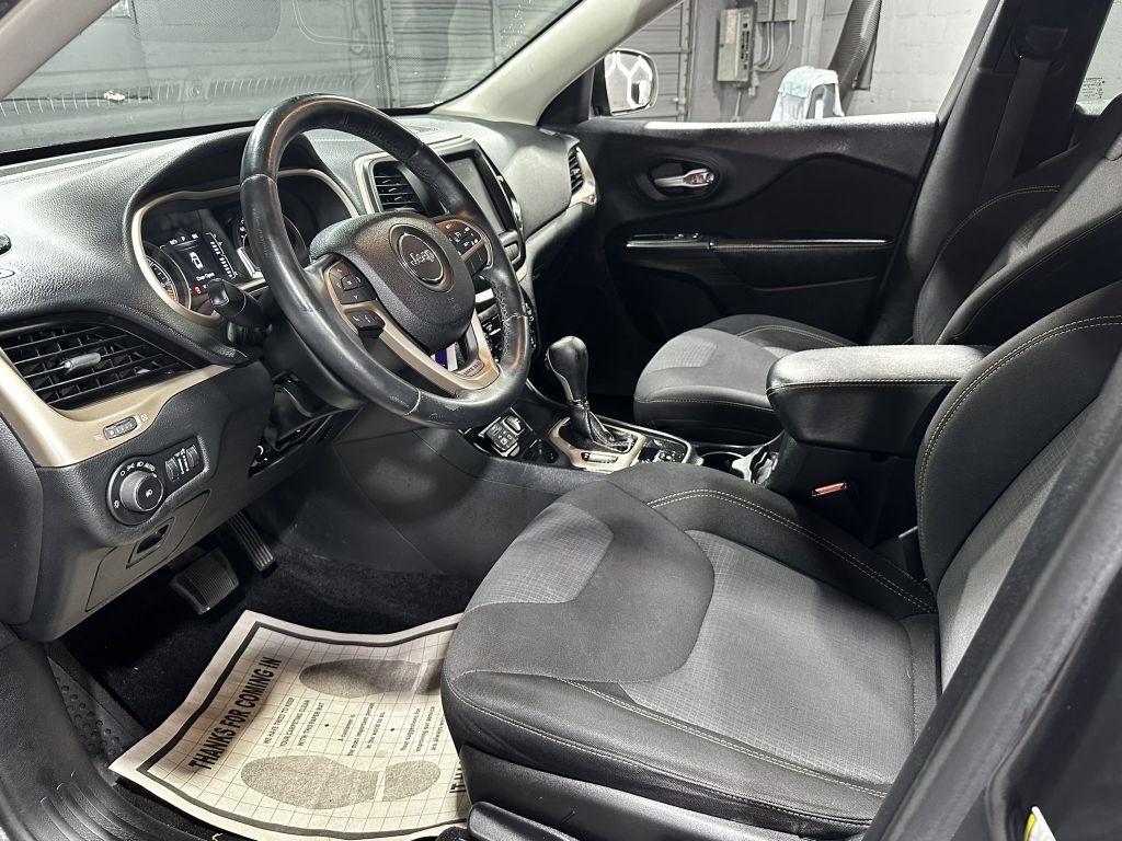 Jeep Cherokee Latitude FWD 2015
