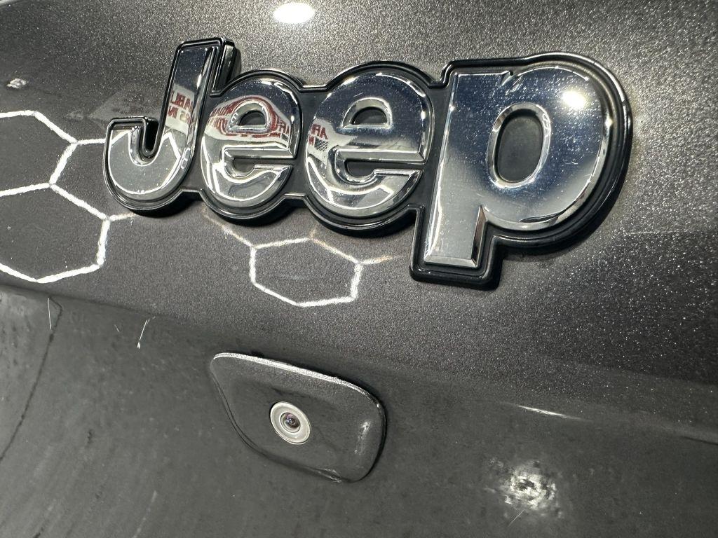Jeep Cherokee Latitude FWD 2015