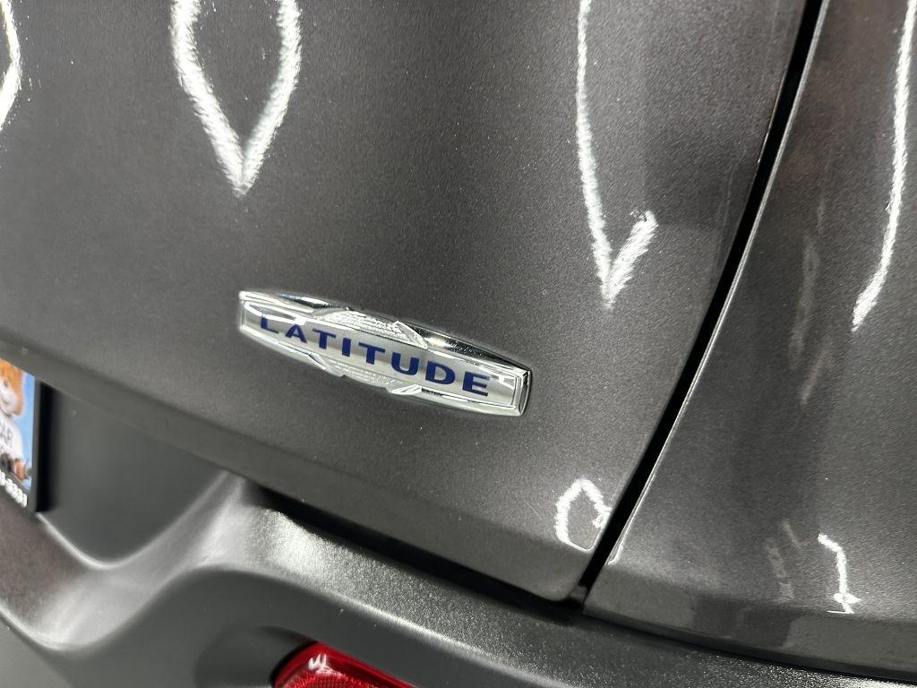 Jeep Cherokee Latitude FWD 2015