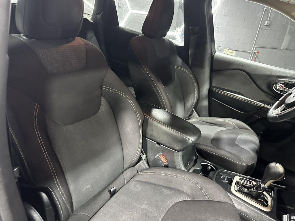 Jeep Cherokee Latitude FWD 2015