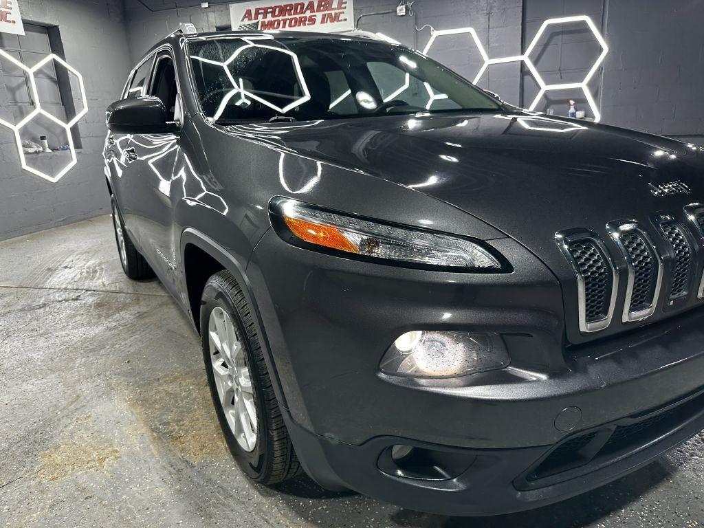 Jeep Cherokee Latitude FWD 2015