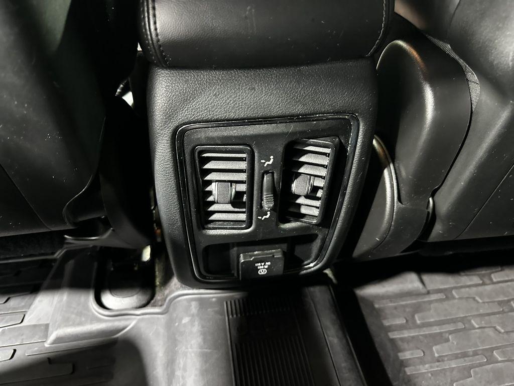 Jeep Grand Cherokee Laredo 4WD 2018