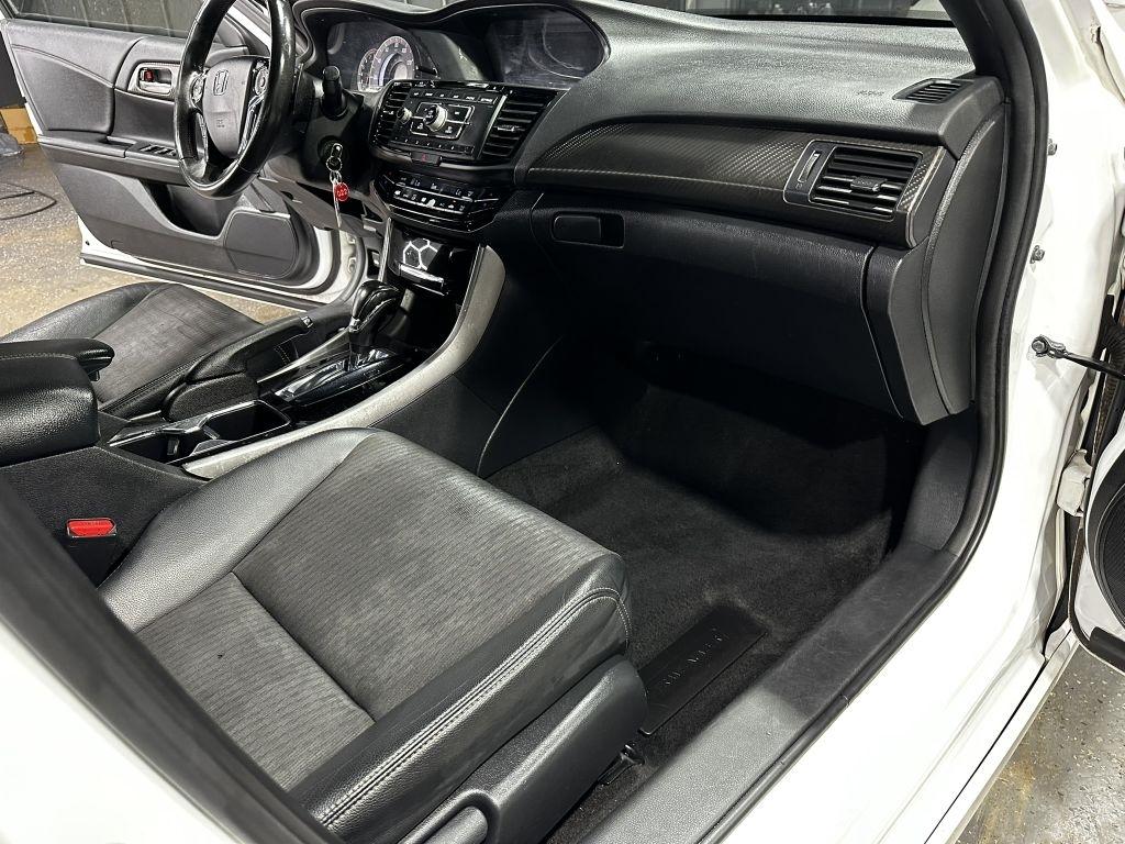 Honda Accord Sport Sedan CVT 2016