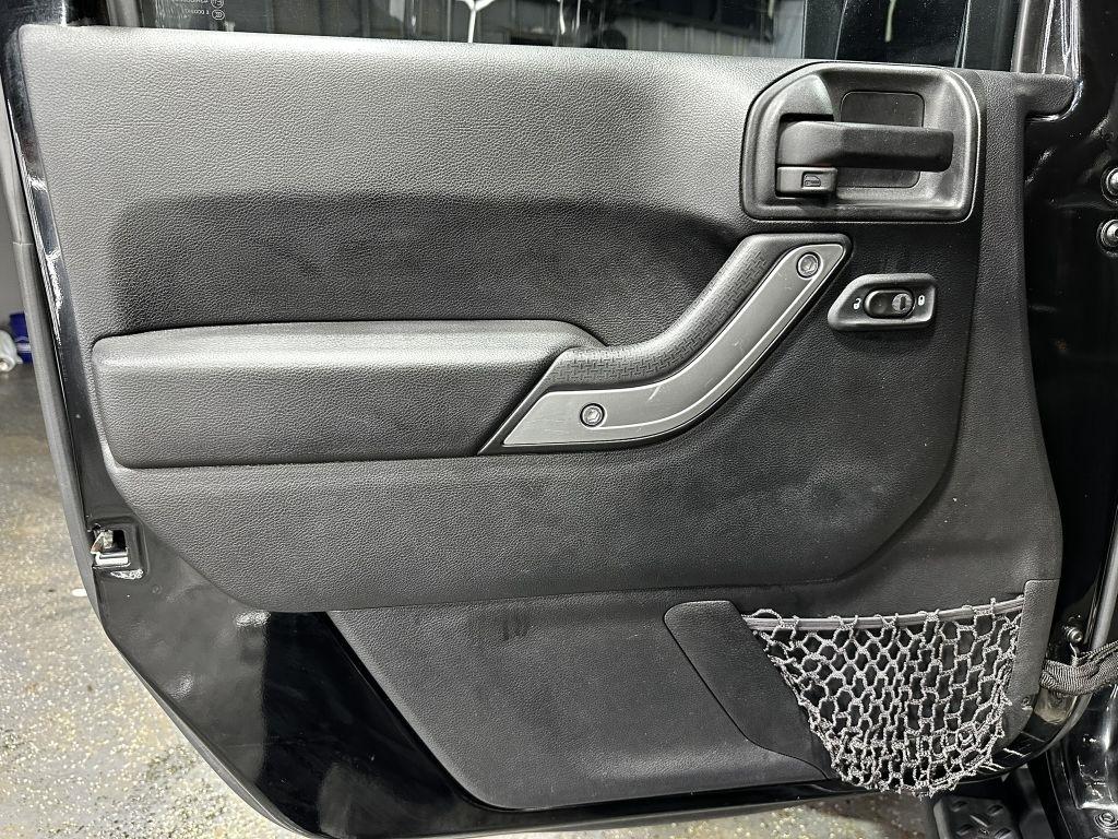 Jeep Wrangler Unlimited Rubicon 4WD 2014
