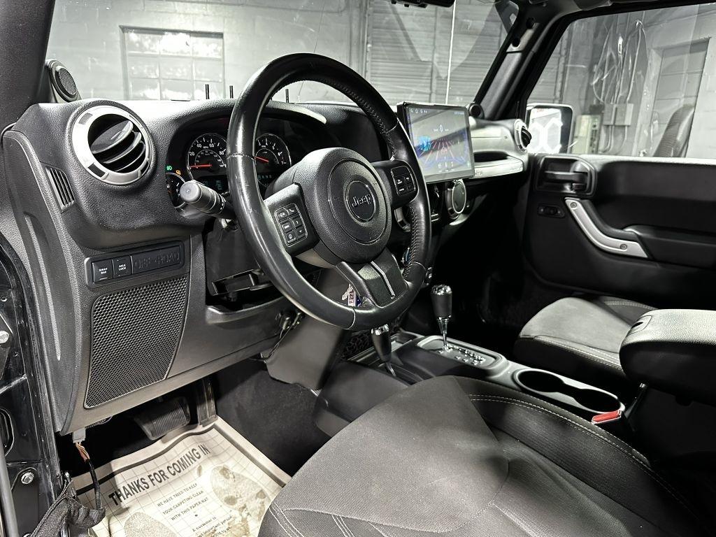 Jeep Wrangler Unlimited Rubicon 4WD 2014