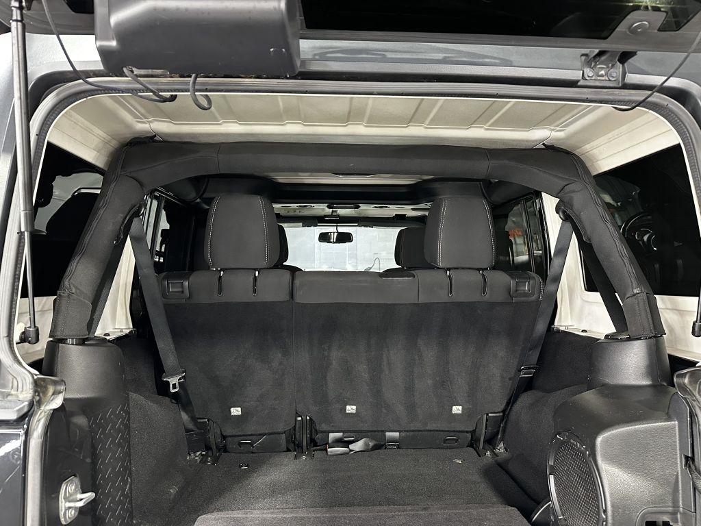 Jeep Wrangler Unlimited Rubicon 4WD 2014