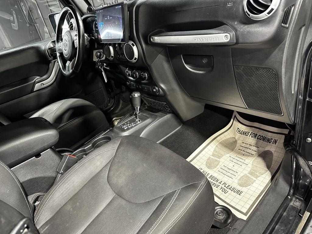 Jeep Wrangler Unlimited Rubicon 4WD 2014