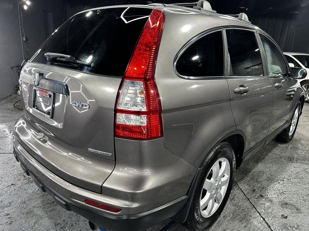 Honda CR-V SE 4WD 5-Speed AT 2011