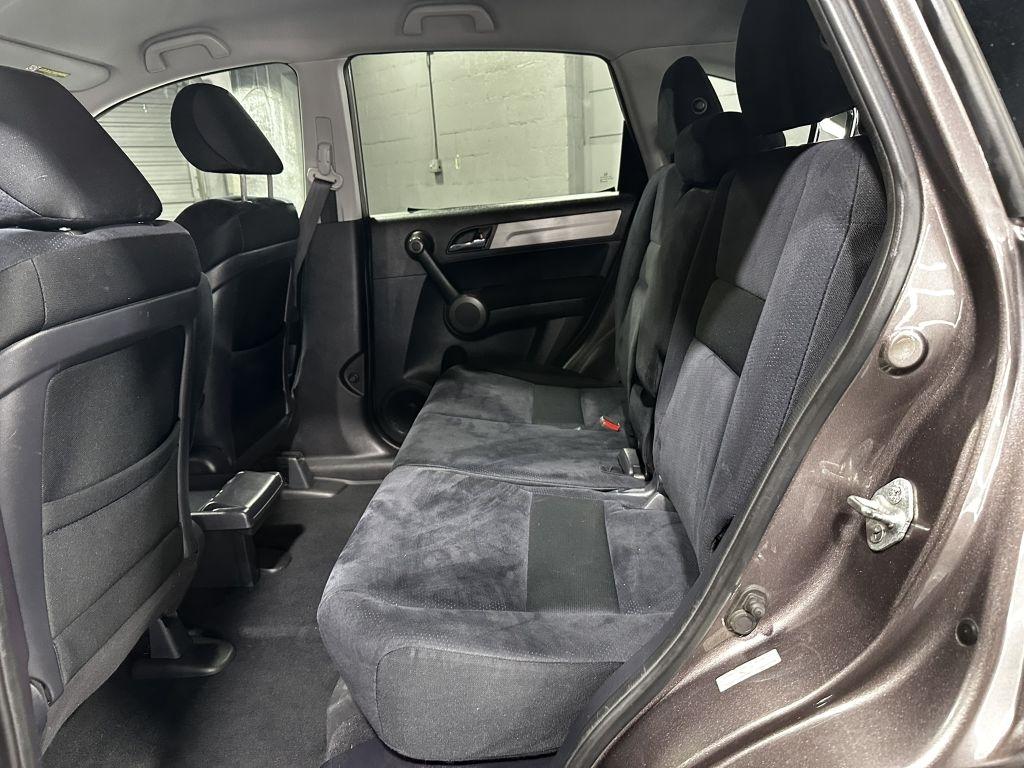 Honda CR-V SE 4WD 5-Speed AT 2011