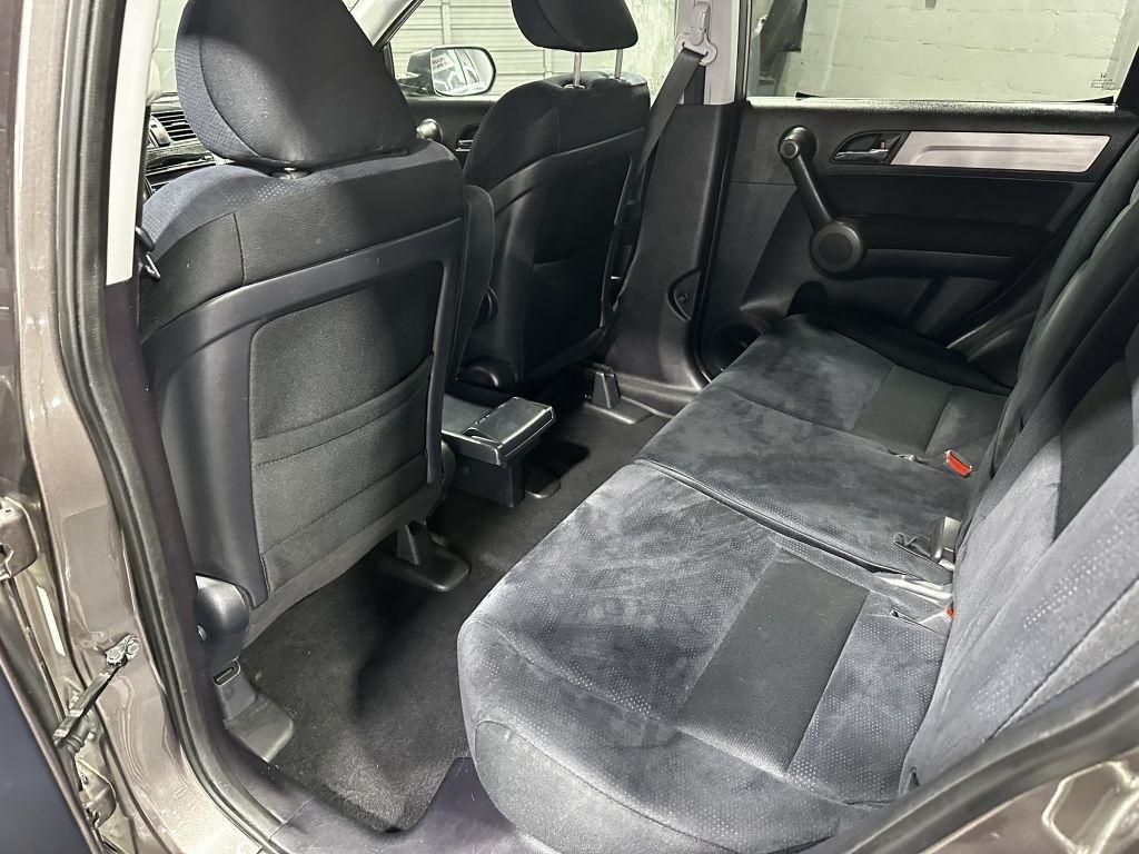 Honda CR-V SE 4WD 5-Speed AT 2011