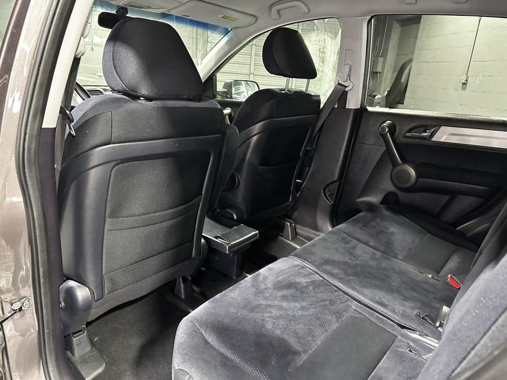 Honda CR-V SE 4WD 5-Speed AT 2011