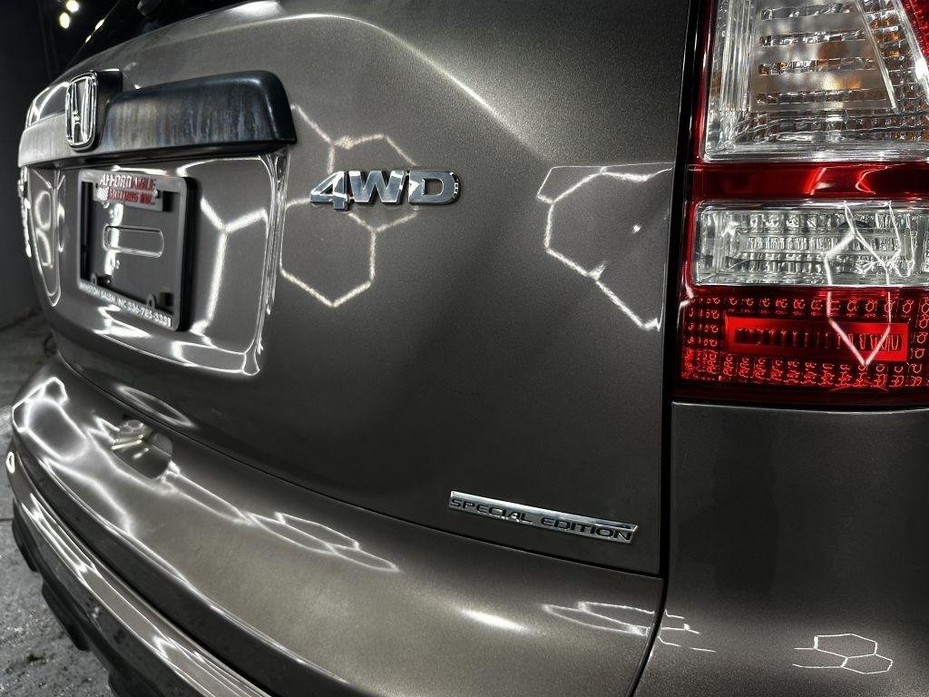 Honda CR-V SE 4WD 5-Speed AT 2011