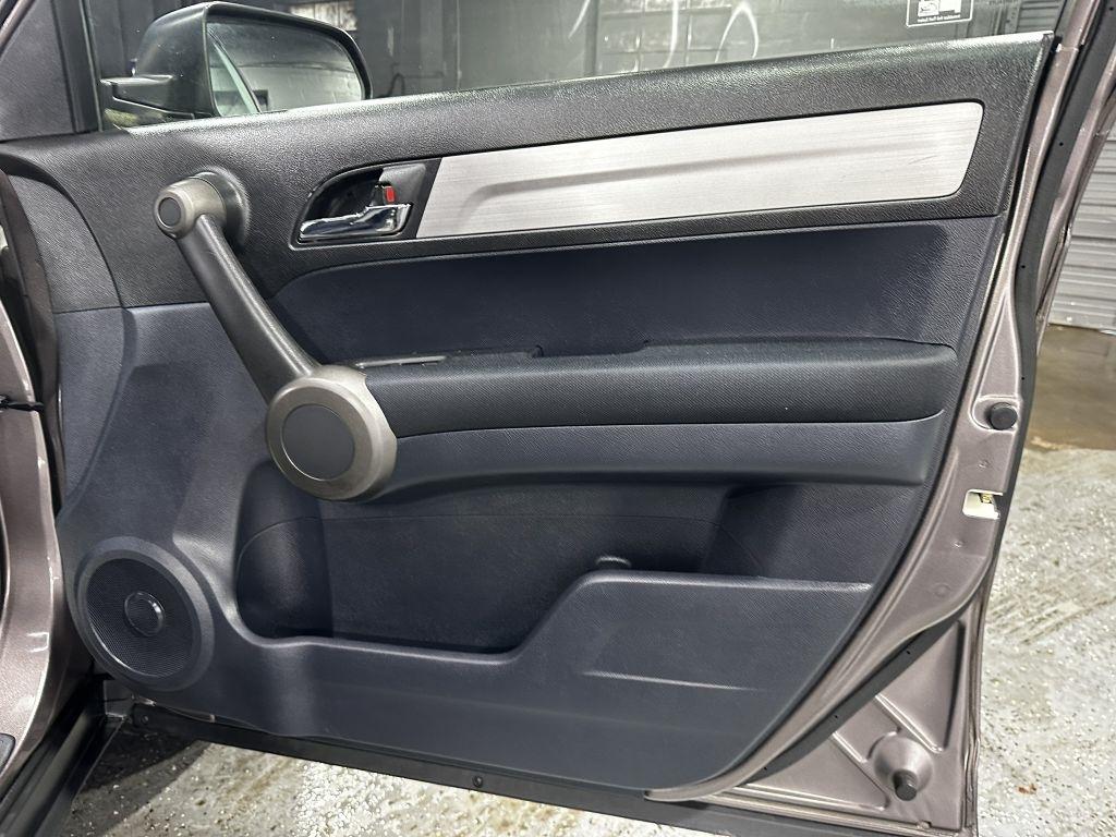 Honda CR-V SE 4WD 5-Speed AT 2011