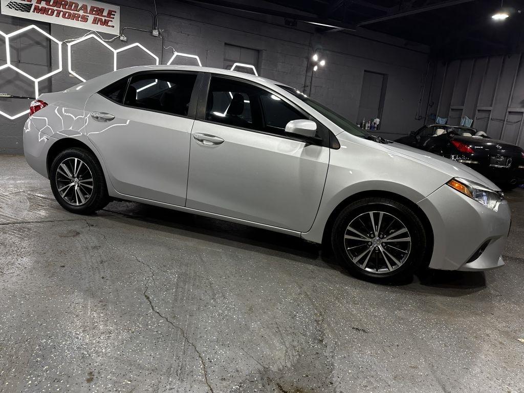 Toyota Corolla LE CVT 2016