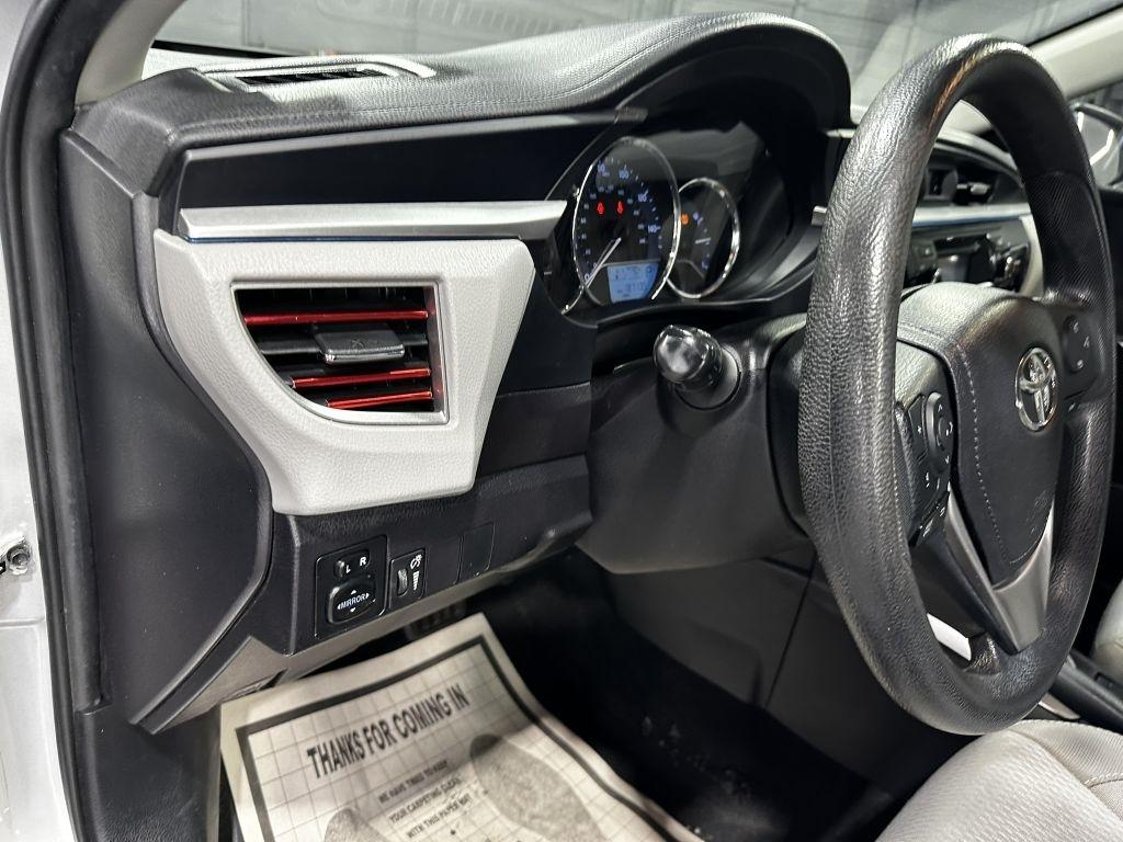Toyota Corolla LE CVT 2016