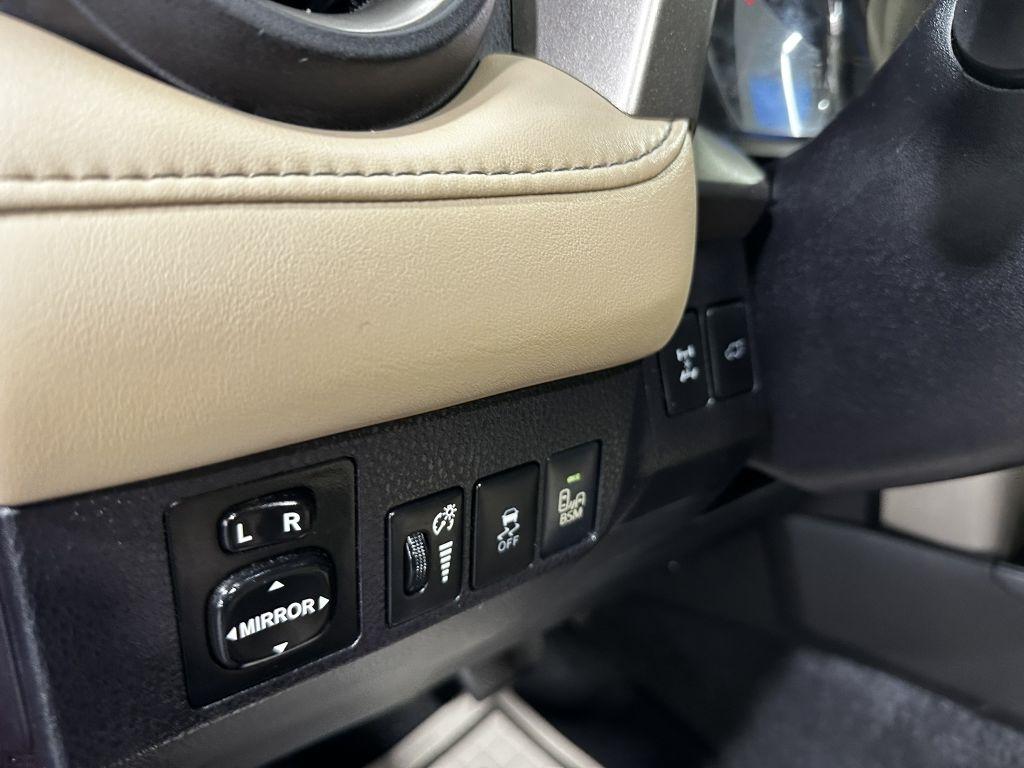 Toyota RAV4 Limited AWD 2014