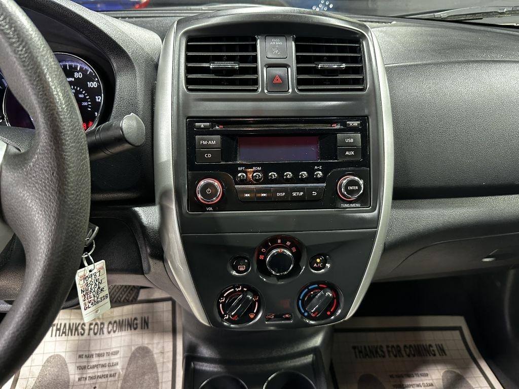 Nissan Versa 1.6 S 5M 2016