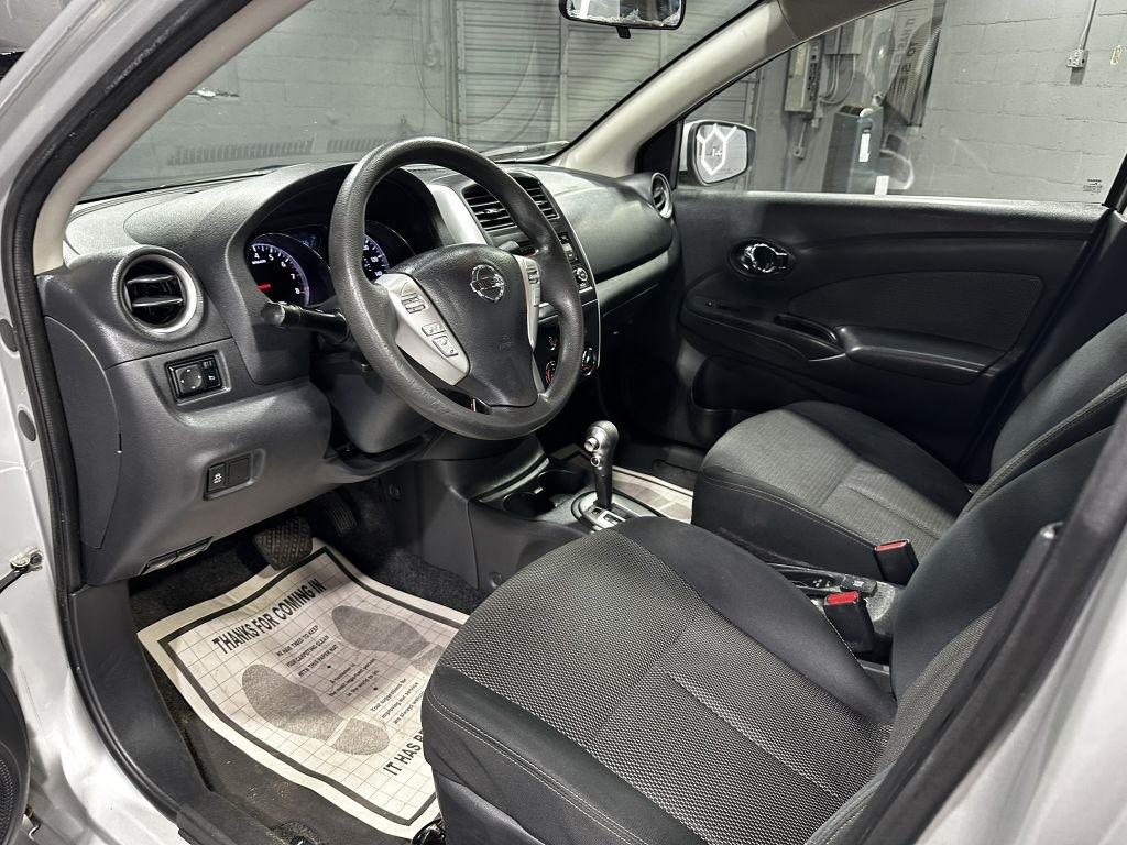 Nissan Versa 1.6 S 5M 2016