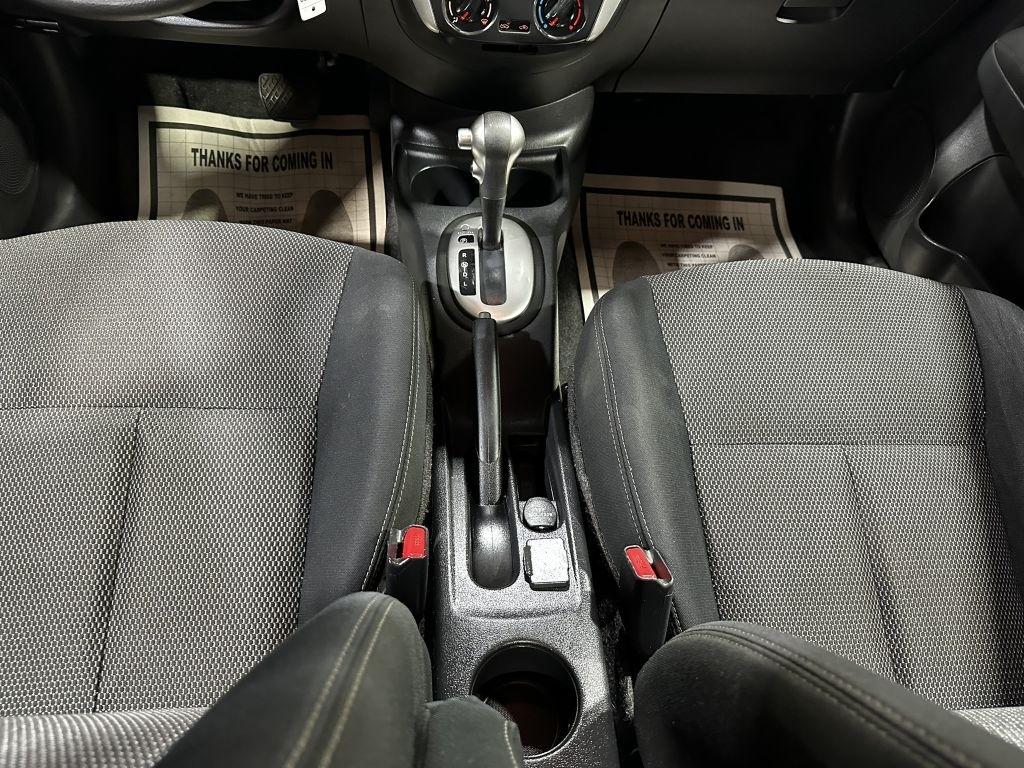 Nissan Versa 1.6 S 5M 2016
