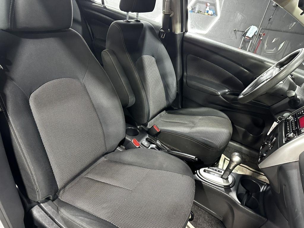Nissan Versa 1.6 S 5M 2016