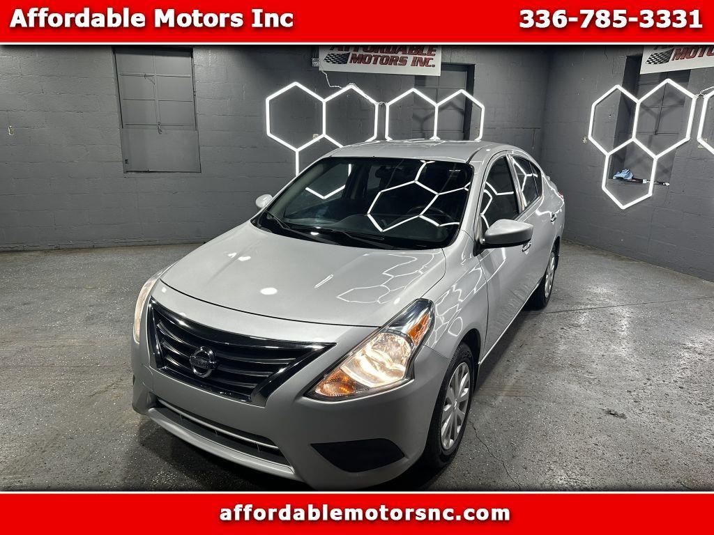 Nissan Versa 1.6 S 5M 2016
