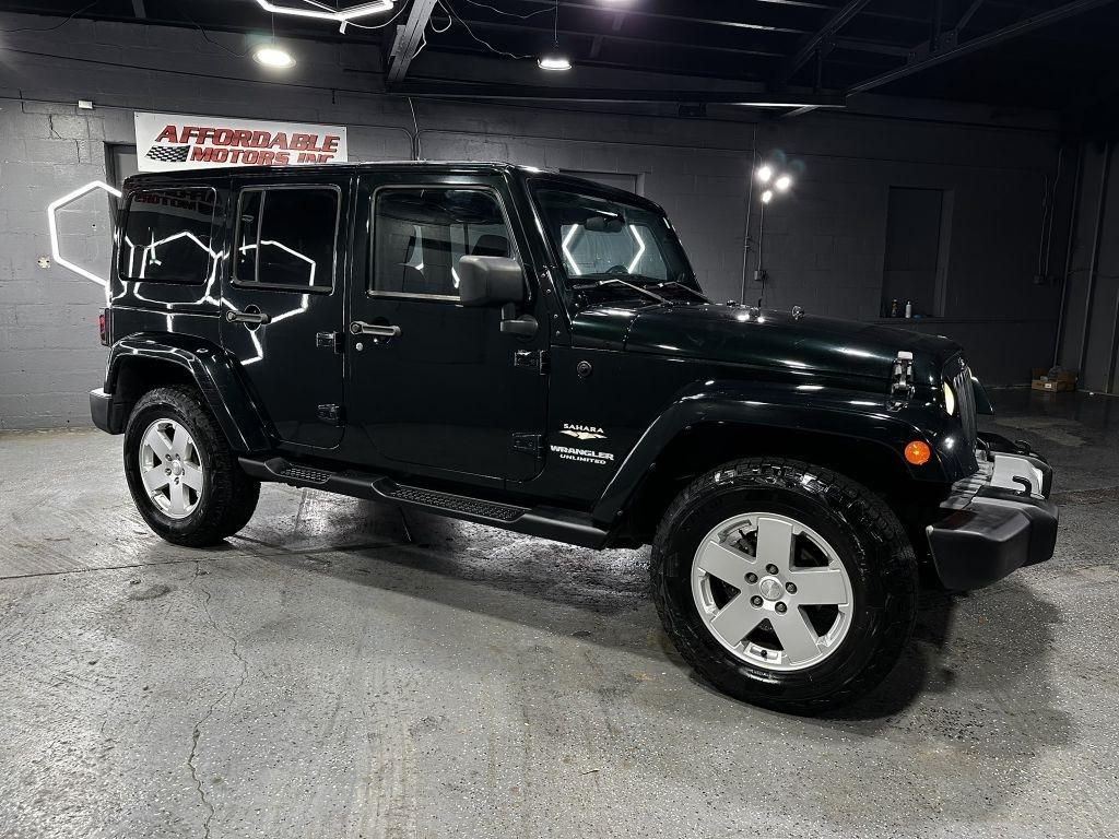 Jeep Wrangler Unlimited Sahara 4WD 2012