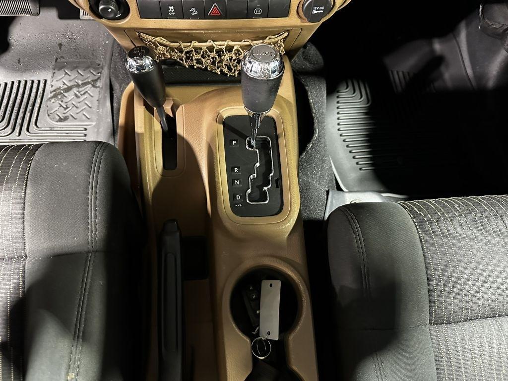 Jeep Wrangler Unlimited Sahara 4WD 2012