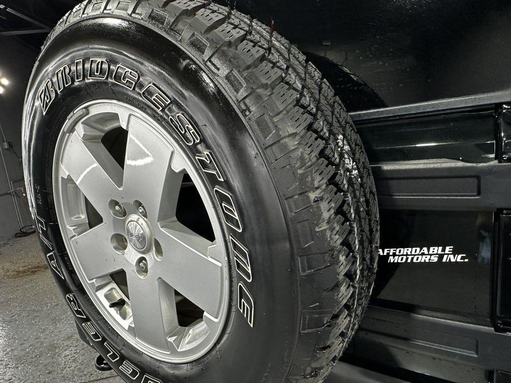 Jeep Wrangler Unlimited Sahara 4WD 2012