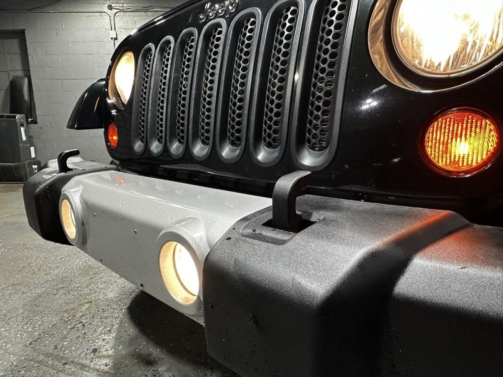 Jeep Wrangler Unlimited Sahara 4WD 2012