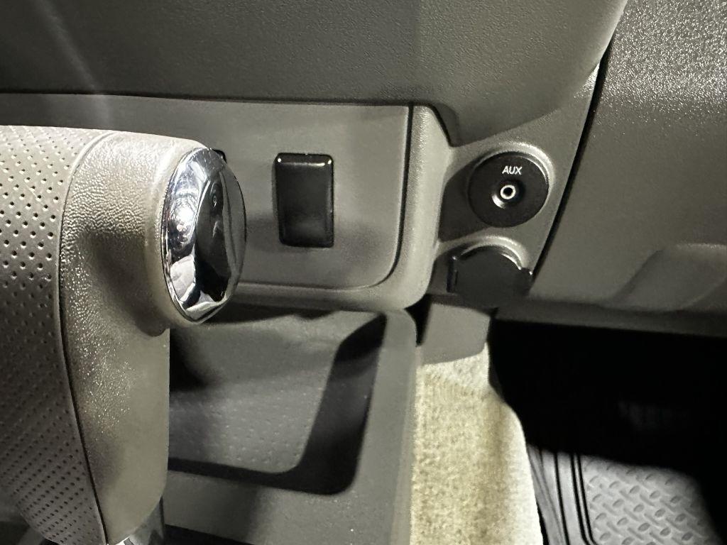 Nissan Frontier S Crew Cab 4WD 2012