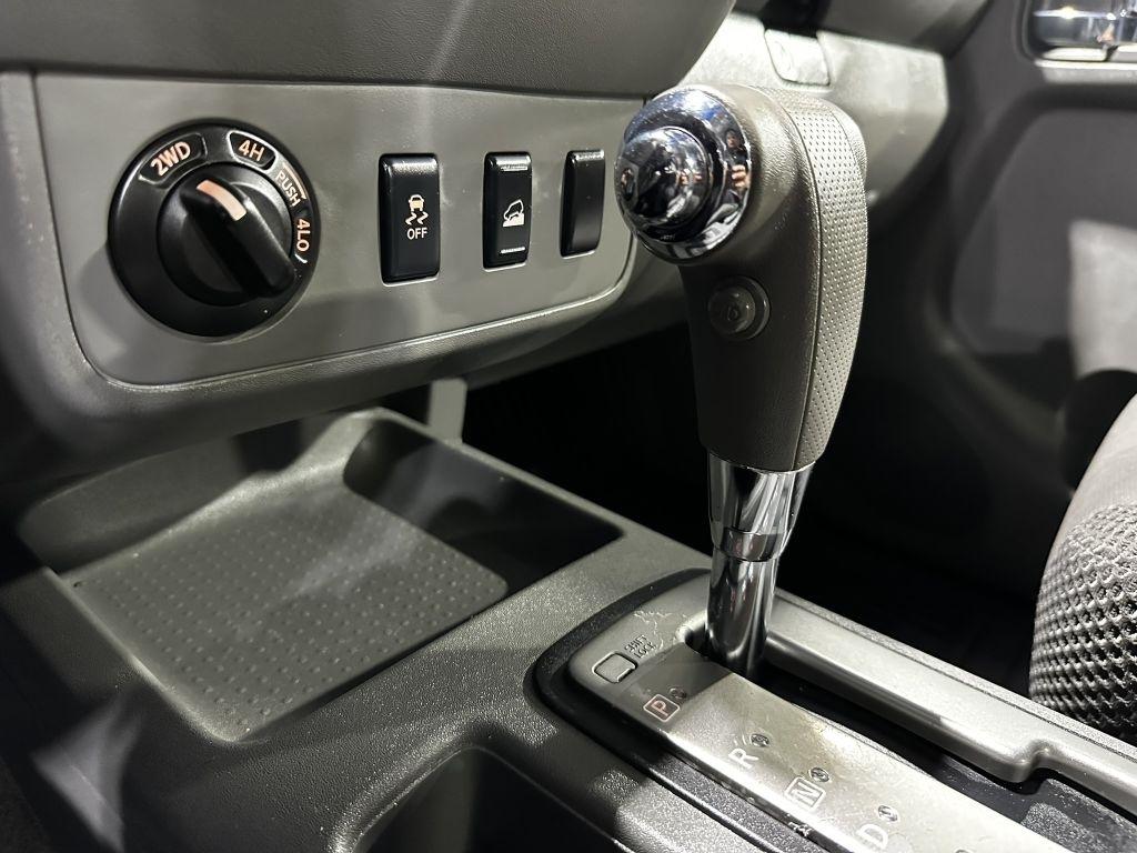 Nissan Frontier S Crew Cab 4WD 2012