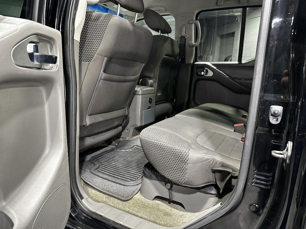 Nissan Frontier S Crew Cab 4WD 2012