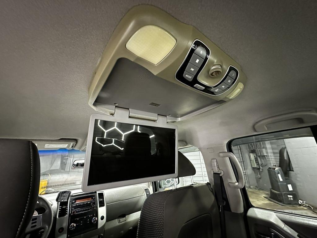 Nissan Frontier S Crew Cab 4WD 2012