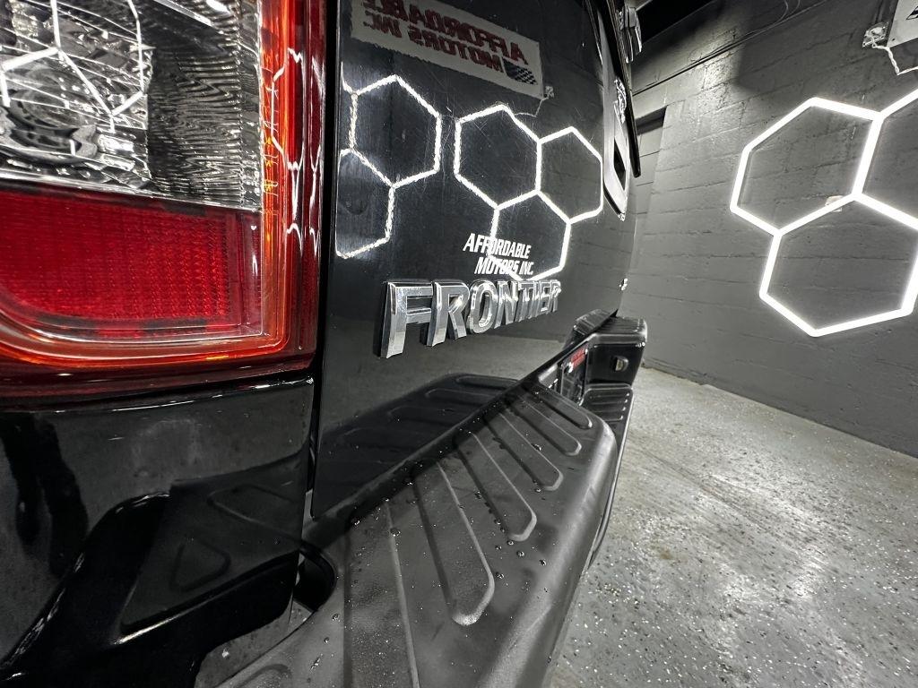 Nissan Frontier S Crew Cab 4WD 2012