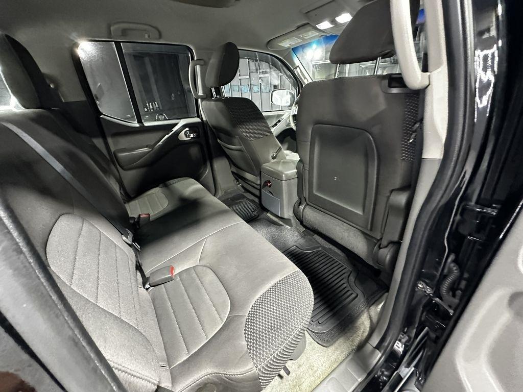 Nissan Frontier S Crew Cab 4WD 2012
