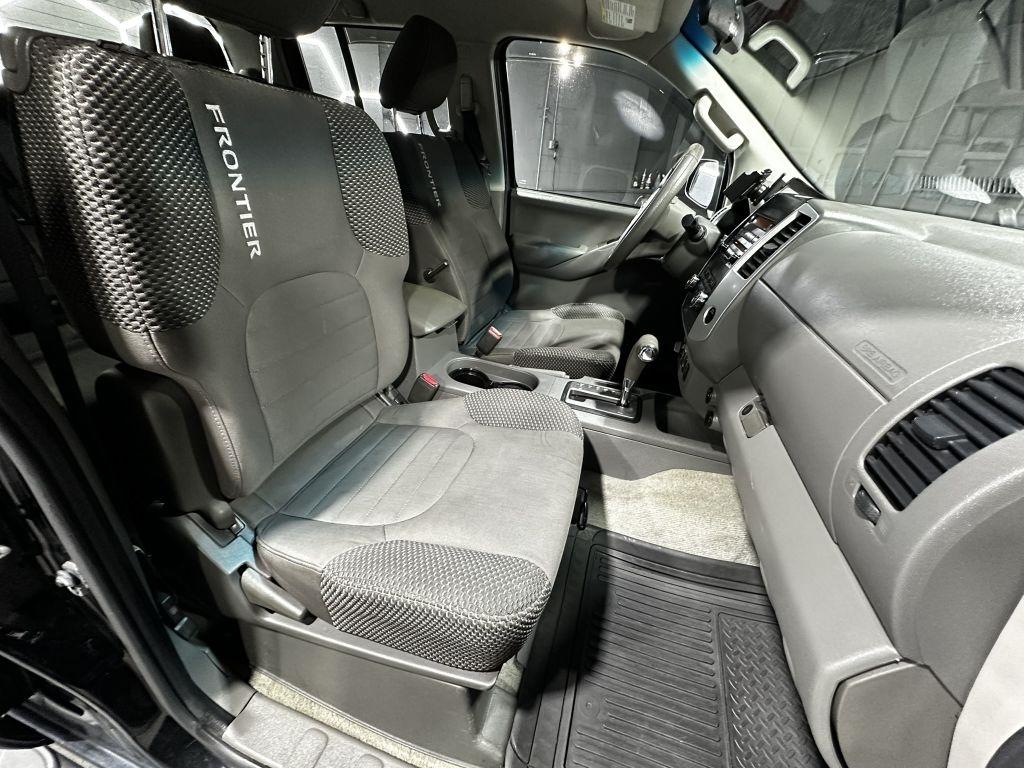 Nissan Frontier S Crew Cab 4WD 2012