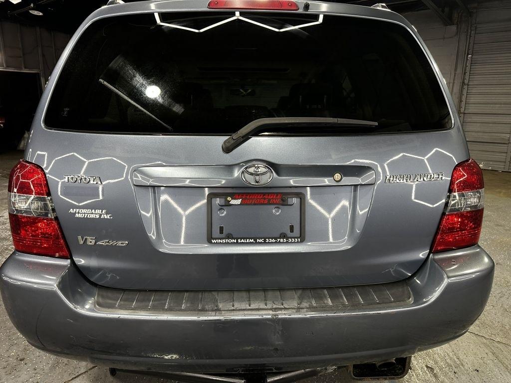 Toyota Highlander Limited V6 4WD 2006