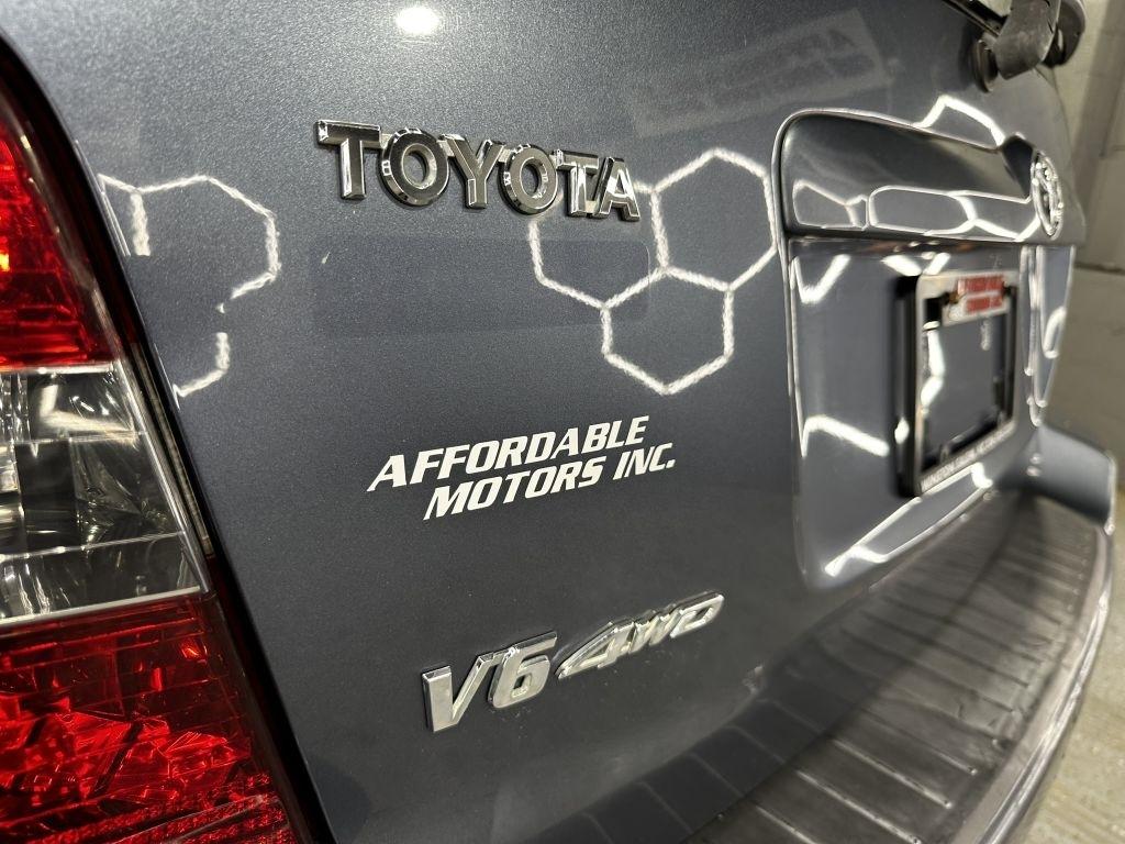 Toyota Highlander Limited V6 4WD 2006