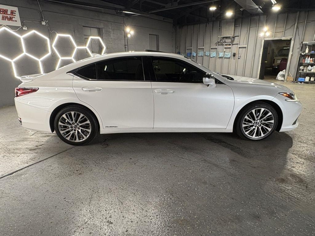 Lexus ES 300h Base 2019