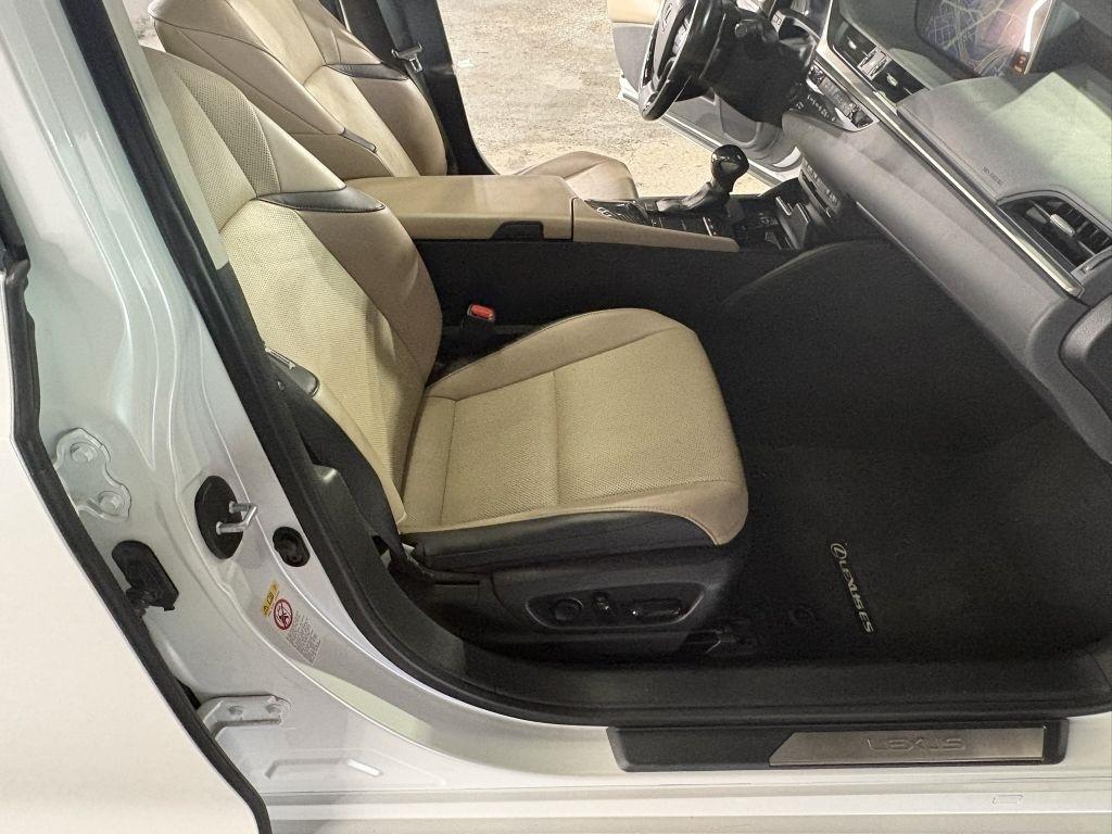 Lexus ES 300h Base 2019