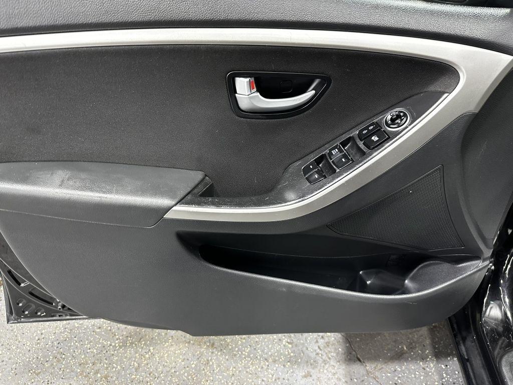 Hyundai Elantra GT A/T 2014
