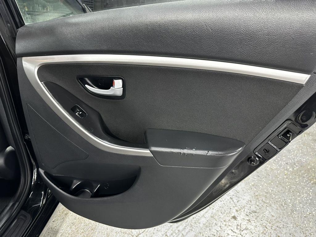 Hyundai Elantra GT A/T 2014