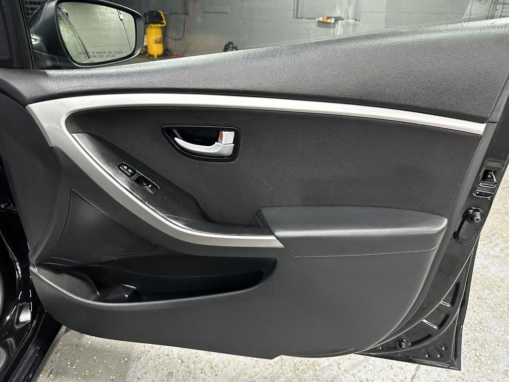 Hyundai Elantra GT A/T 2014