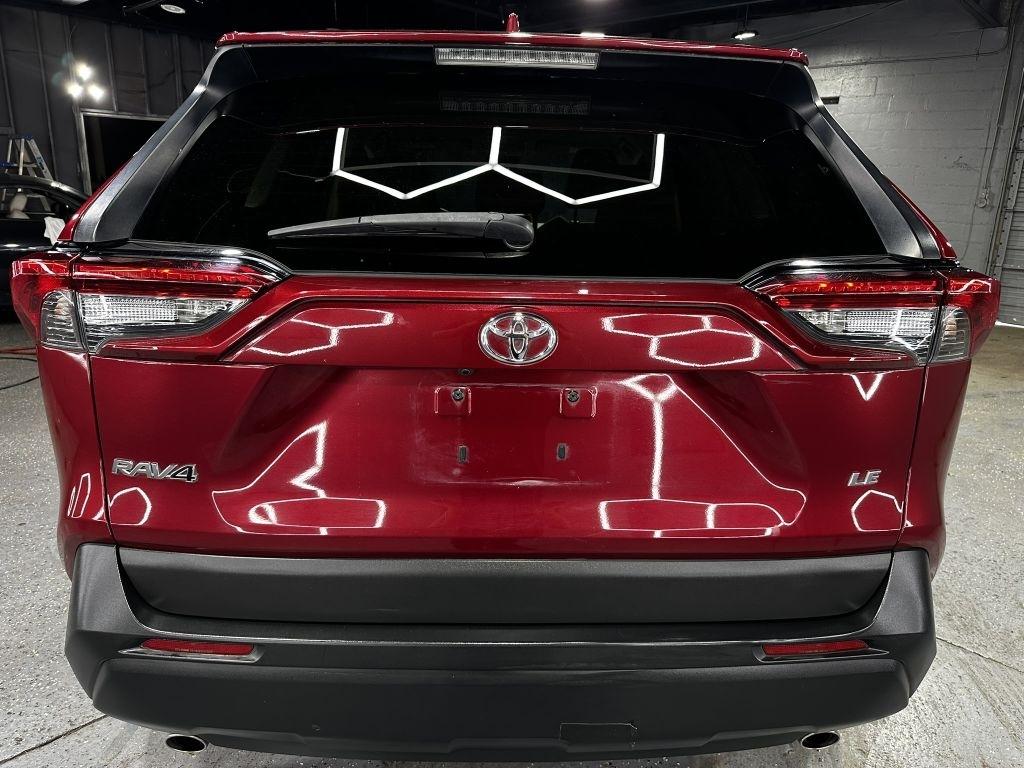 Toyota RAV4 LE 2019