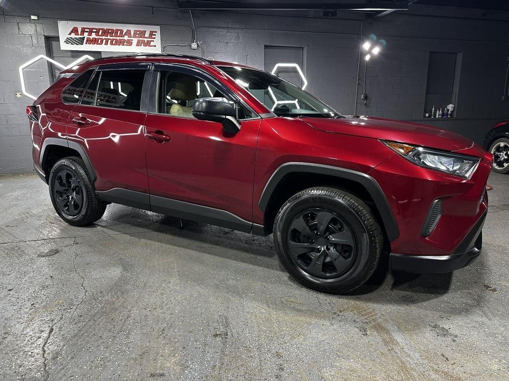 Toyota RAV4 LE 2019