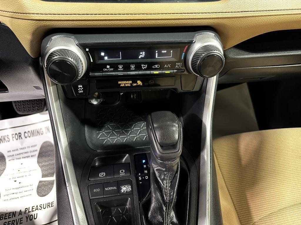 Toyota RAV4 LE 2019