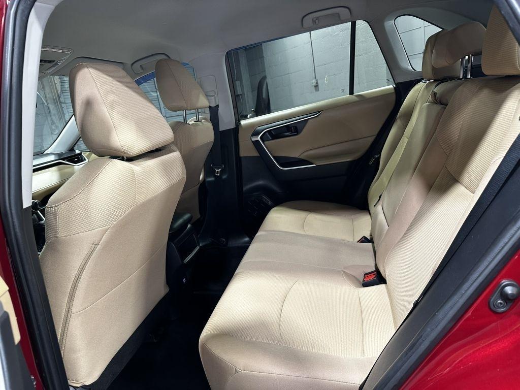 Toyota RAV4 LE 2019