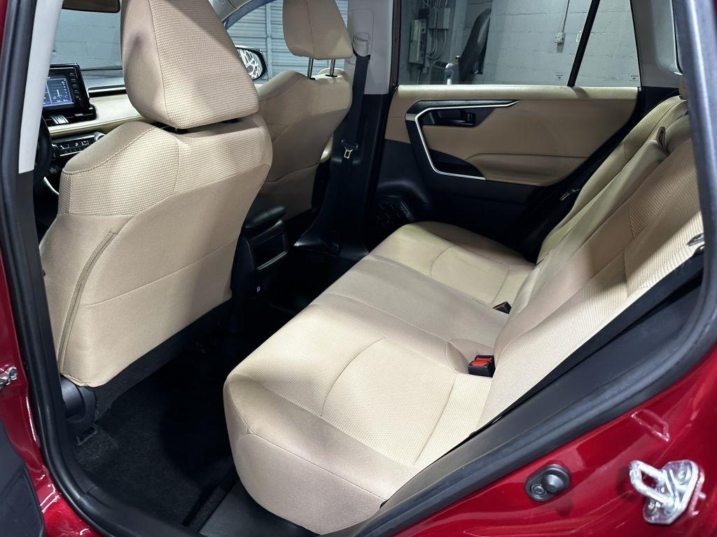 Toyota RAV4 LE 2019
