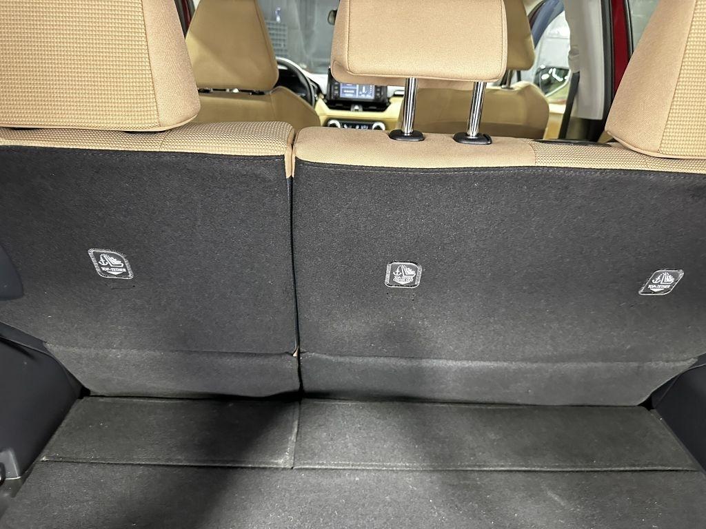 Toyota RAV4 LE 2019